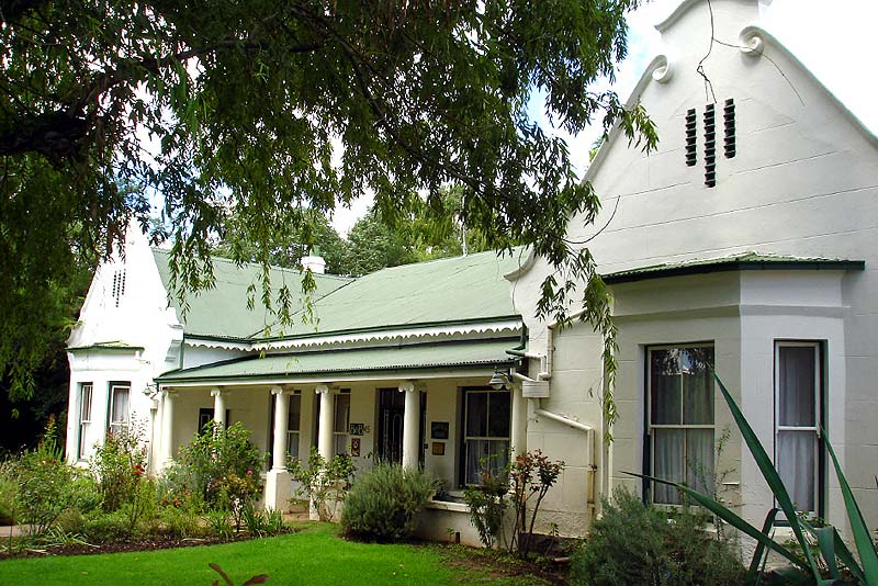 Heritage House B&B - Cradock Accommodation.