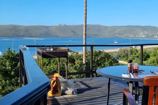 Lagoon Lodge