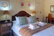 8/43 - Libby's Lodge - Double Room (Shower and Bath)