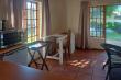 30/43 - Libby's Lodge - Family Garden Room (sleeps 3)