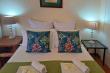 32/43 - Libby's Lodge - Family Garden Room (sleeps 3)