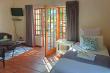 35/43 - Libby's Lodge - Garden Cottage (sleeps 3) with Self Catering facilities