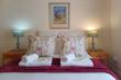 38/43 - Libby's Lodge - Garden Cottage (sleeps 3) with Self Catering facilities