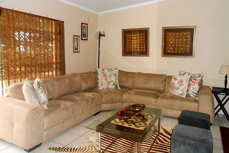 Nautilhouse Zinkwazi Beach