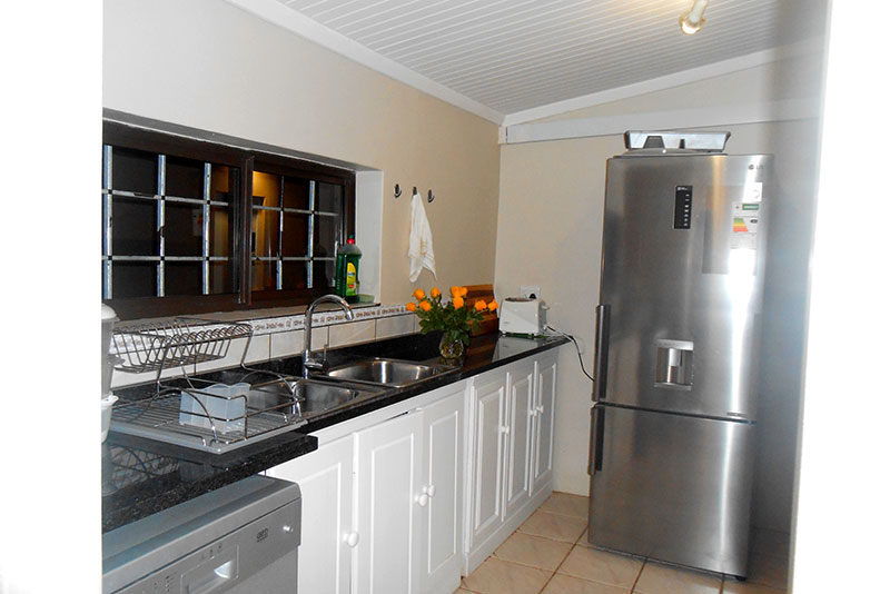 Nautilhouse Zinkwazi Beach