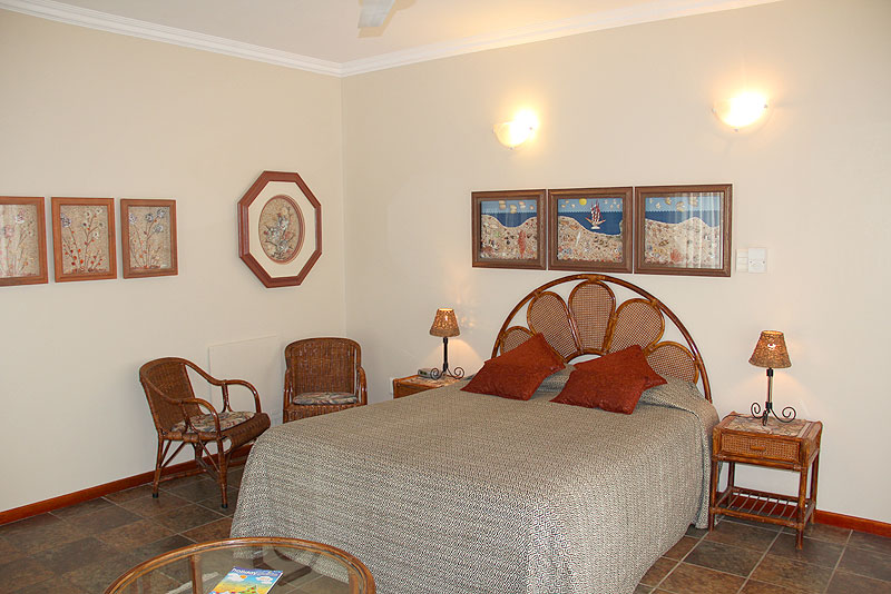 Marina Martinique Bed & Breakfast - Jeffreys Bay Accommodation.