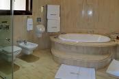 17/38 - Presidential Supreme Suite - Kosmos Manor