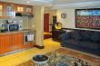 33/38 - Luxury Self Catering Suites - Kosmos Manor
