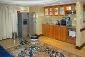 34/38 - Luxury Self Catering Suites - Kosmos Manor