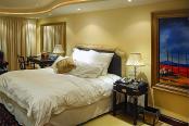 36/38 - Luxury Self Catering Suites - Kosmos Manor