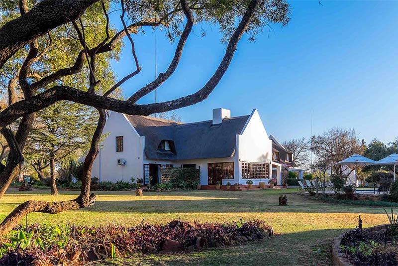 Mokoya Lodge - Hekpoort Accommodation.