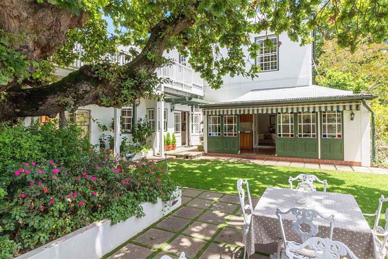 Sandown Lodge Rondebosch