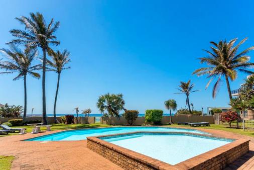 Boulder Bay Holiday Flat No 33 - Ballito Central Accommodation.