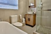 15/18 - Main Bathroom