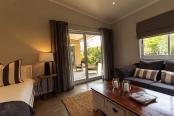 81/105 - Isaks Eden - Self Catering