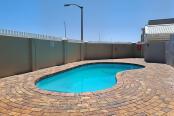 14/18 - Aandvari Zeezicht Bloubergstrand - Swimming pool