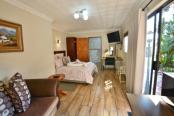 24/26 - Unit 6: Double Studio