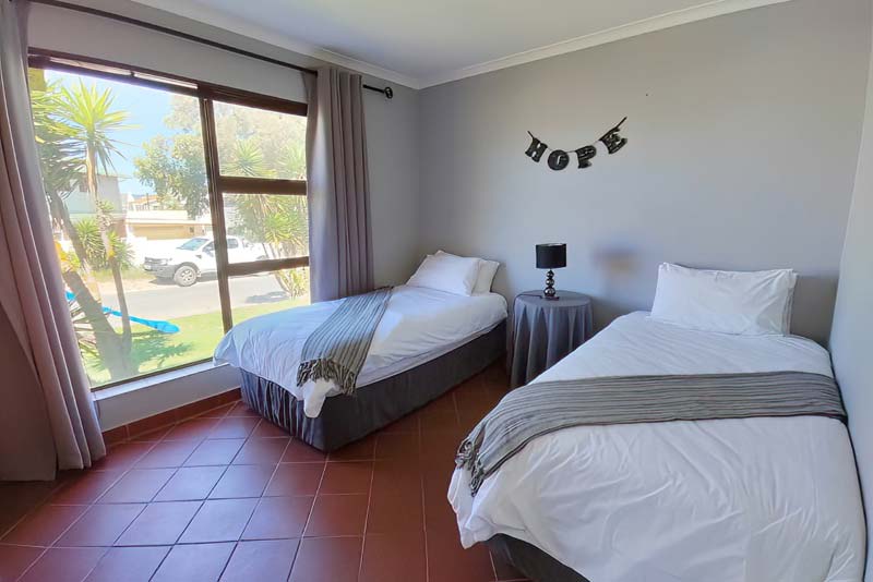 Linaria Beach House - St. Helena Bay Accommodation.