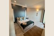 12/16 - 3rd bedroom with private balcony & sea view