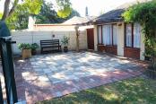 8/12 - La Cotte Inn - self catering in Oak Glen, Bellville, Cape Town