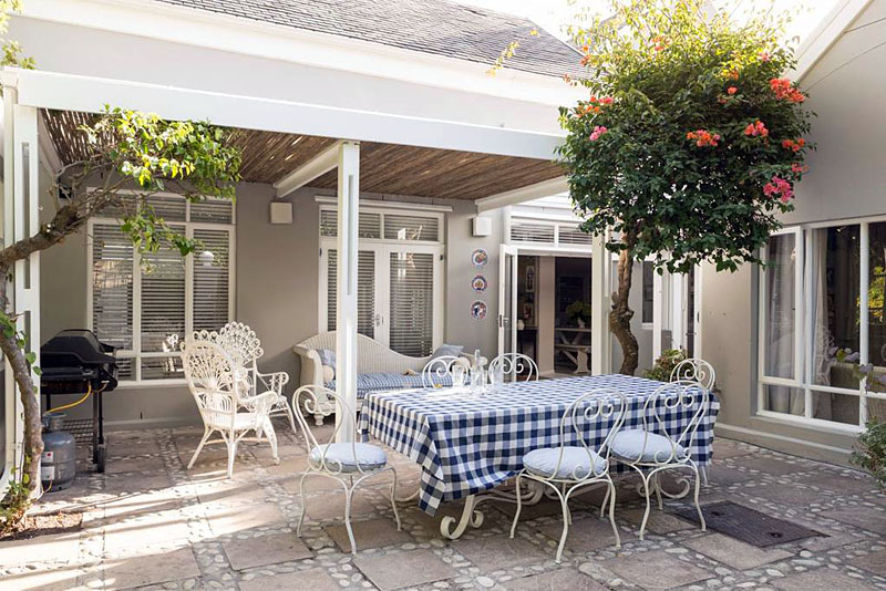 Protea House Hermanus Accommodation 