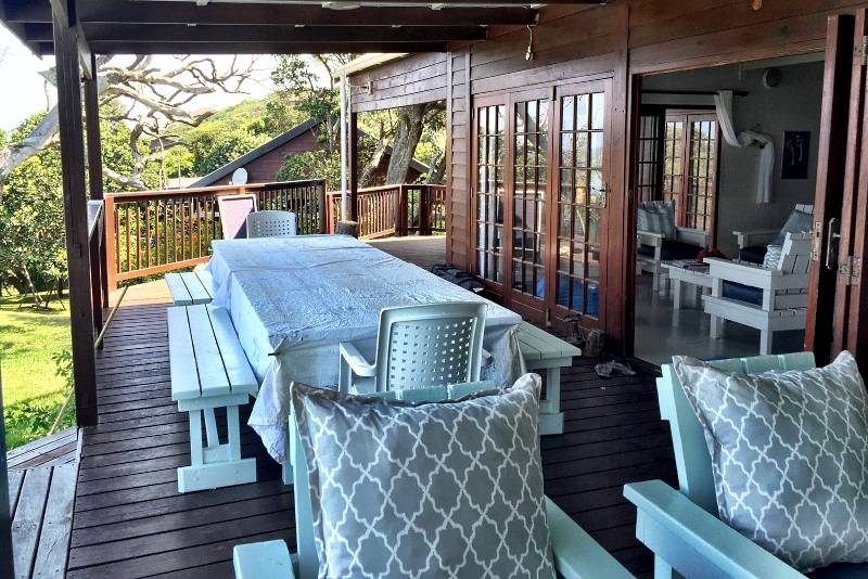 Cloud 9 - Ponta Malongane Bay Accommodation.