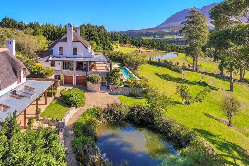 The Guardian (previously Cochy Y Bondhu Cottages) - Hemel en Aarde ...