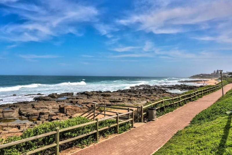La Ballito 106 / Piece of Ballito