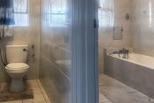 14/15 - Gift Guest House in Goodwood, Cape Town.